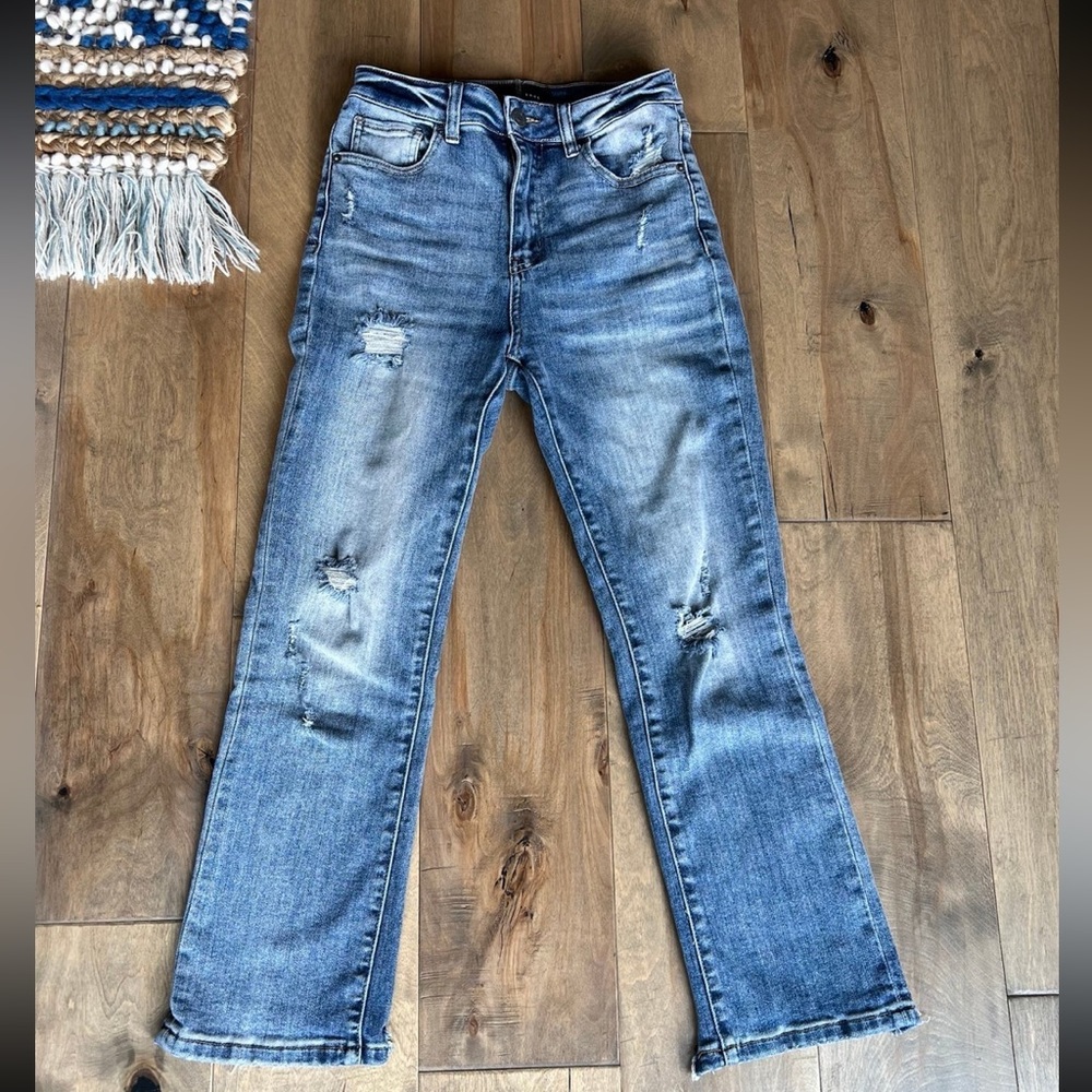 Risen size 26